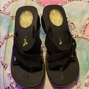 Black sketchers Sandal size 7
